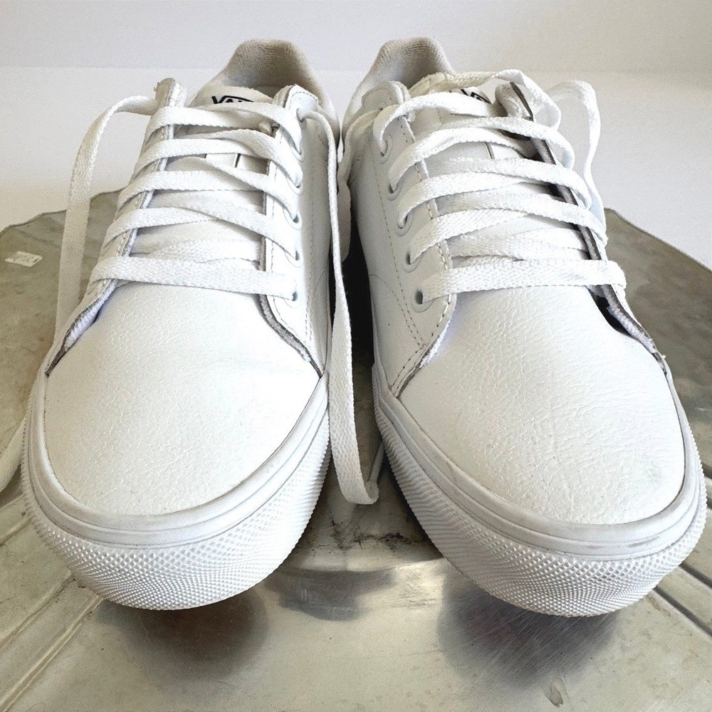 Vans Seldan White Leather Sneads Low Sneakers Size 8.5 Clean Girl